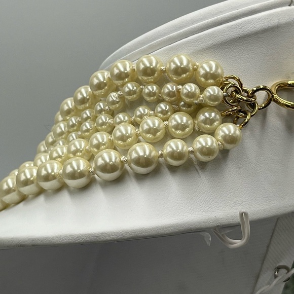 J. Crew Signed Chunky 5-Strand Cream Colored individually Knotted Pearl Necklace - Picture 7 of 11